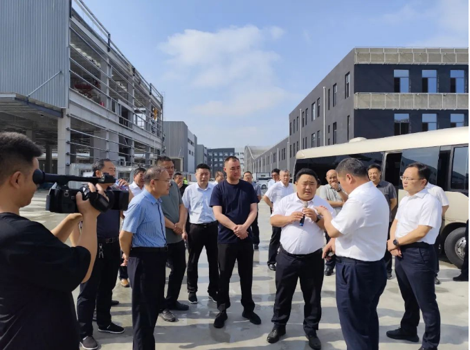 兰山区委副书记、区长刘波带队到顺和天源智慧物流园项目现场调研现代物流城建设