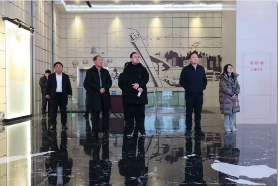 市交通运输局考察组莅临顺和国际智慧物流园